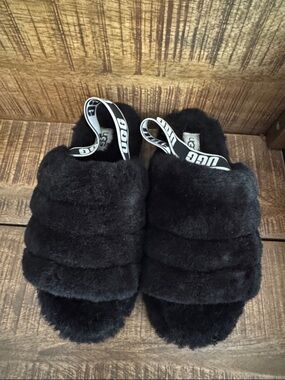 UGG Black Fluff Yeah Slides